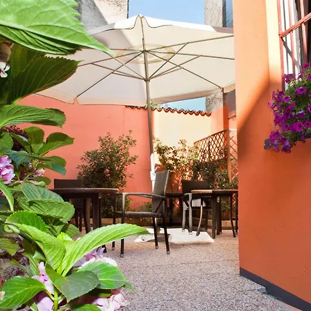 Al Santo Hotel