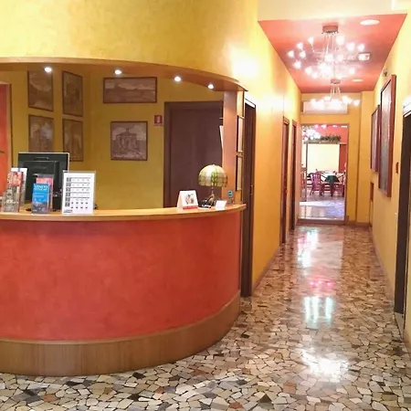 Al Santo Hotell 3*